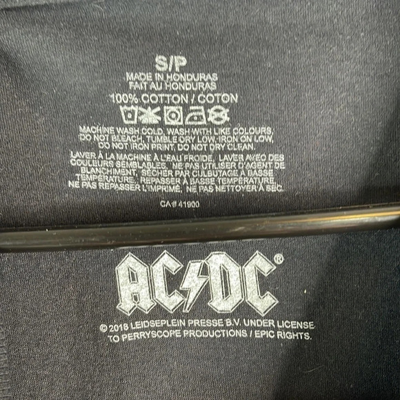 AC/DC Mens Black Back In Black Graphic Band Crewneck T-Shirt Short Sl Baddie S - Picture 8 of 10